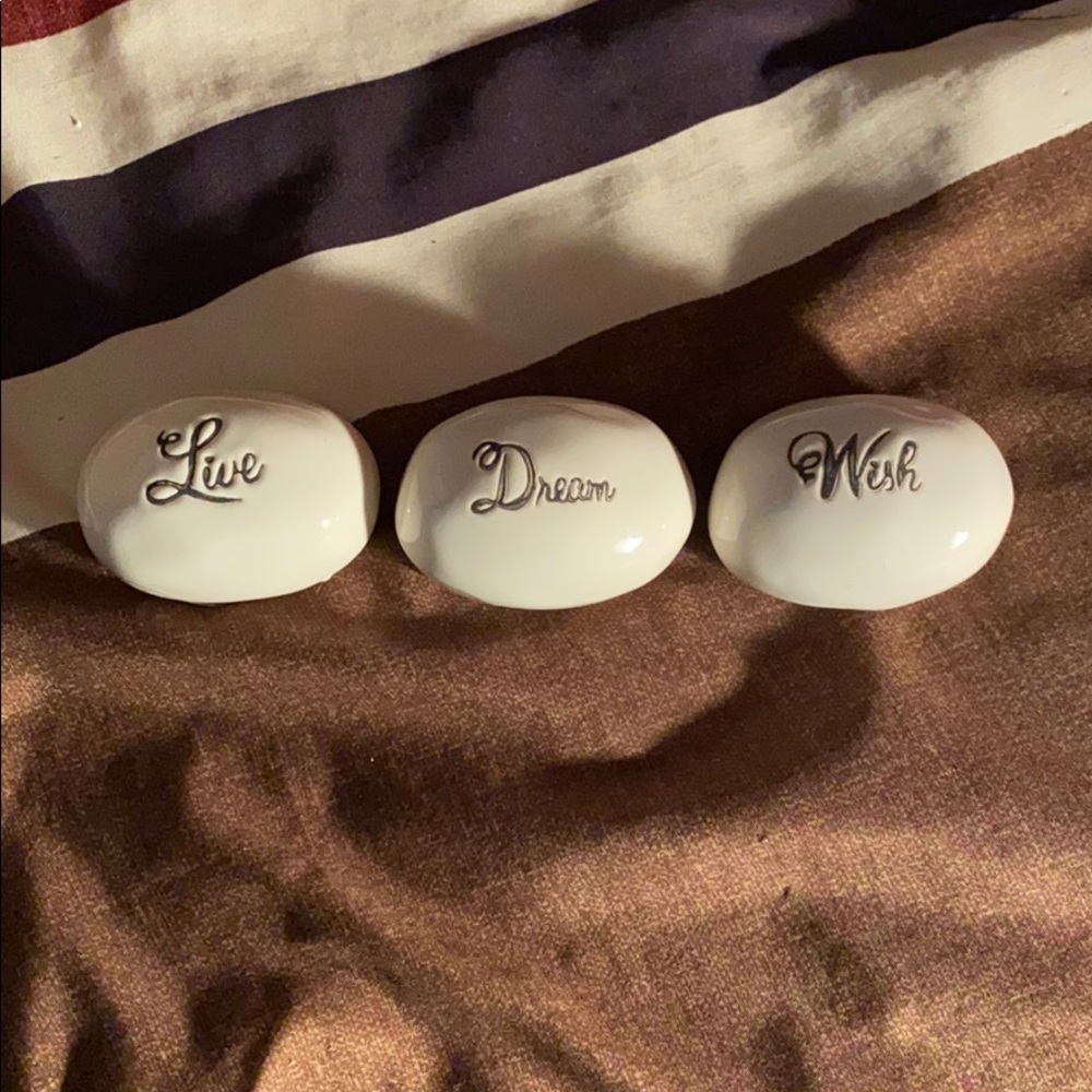 Live, Wish, Dream Ceramic Rock Set 💭